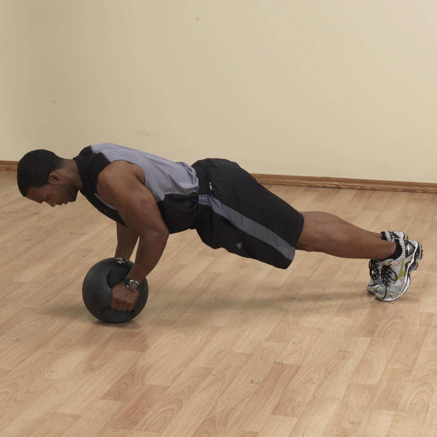 BSizeTDMB14 14lb BLack Dual Grip Medicine Ball