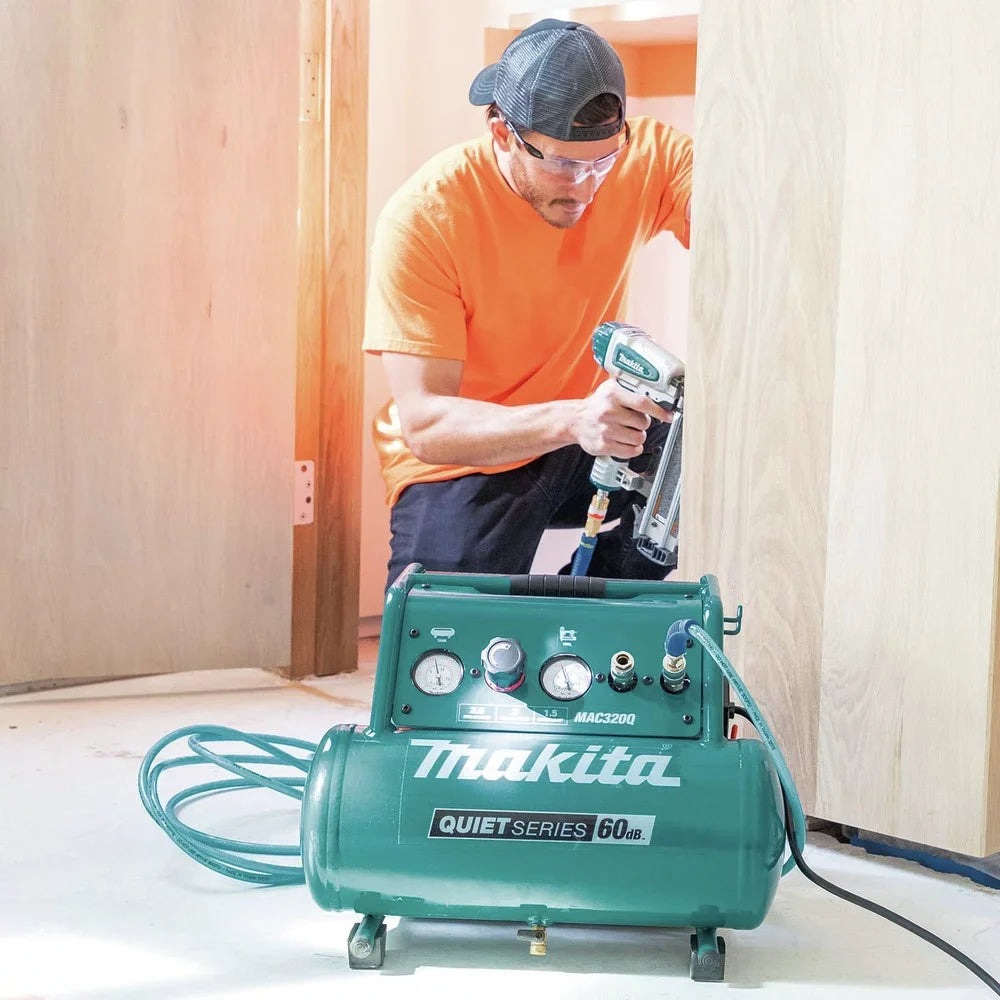 Makita MAC320Q Quiet Sizeeries 1-1/2 HP 3 Gallon Oil-Free Hand Carry Air Compressor