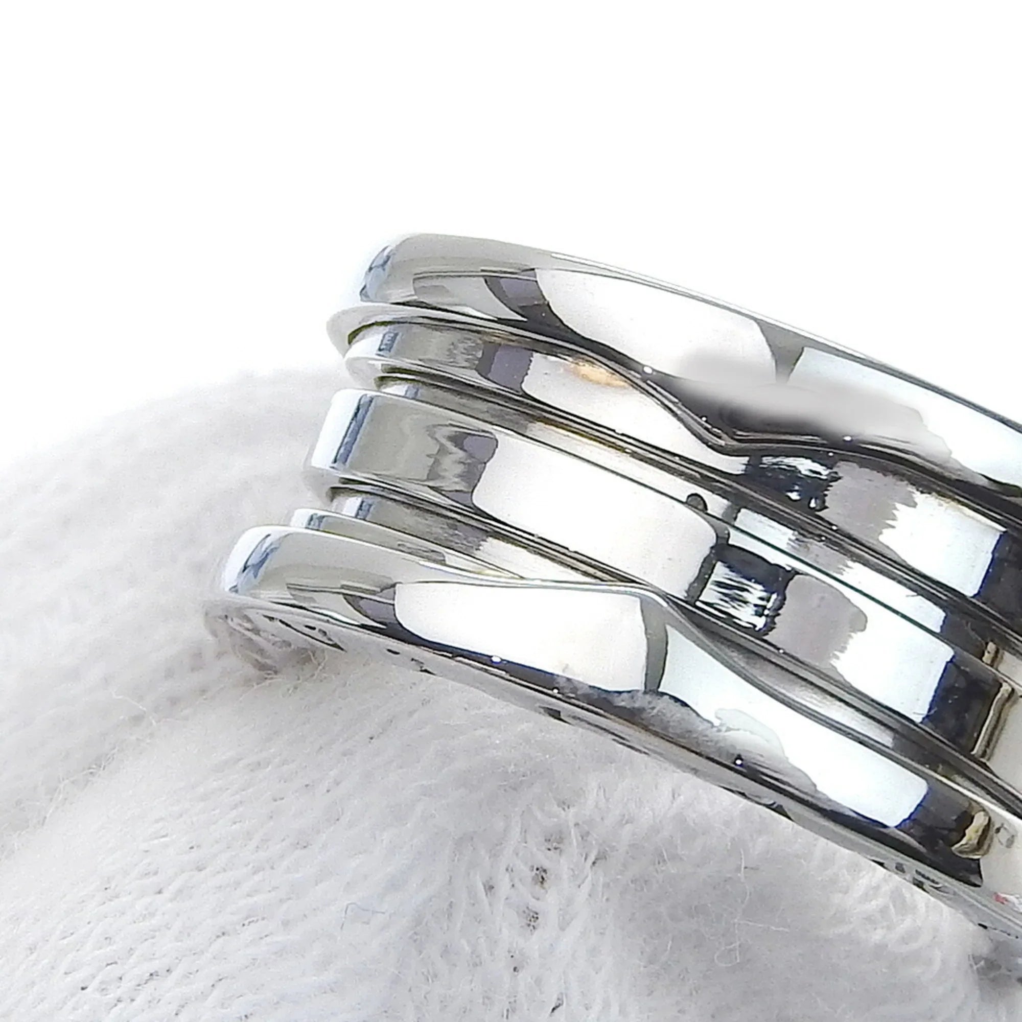 Pre-Owned Bulgari BVLGARI B-ZERO1 B Zero One Ring 3 Band K18WG #49 No. 8.5 Ivory Gold (Good)