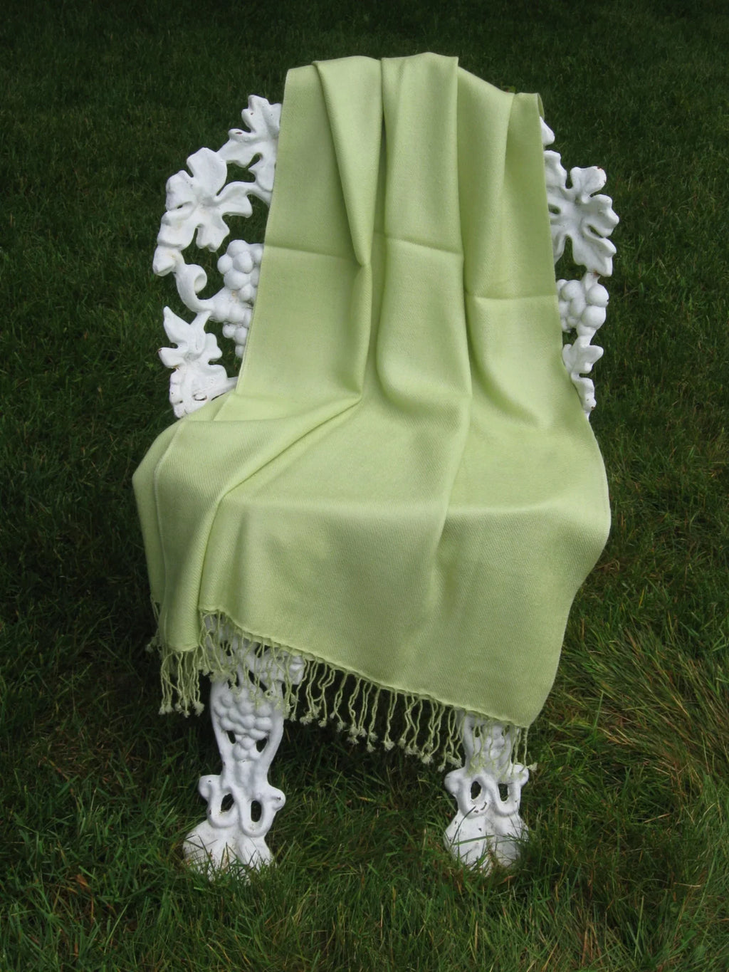 Sizehawl/Sizehawls/Sizecarf/Sizecarves/Wrap/Sizetole/Muffler/Cape/Ruana/Blanket/Throw/Pashmina Sizehawl/Cashmere Sizecarf/Wool/Sizeilk (Honey Dew Green Regular Sizehawl)