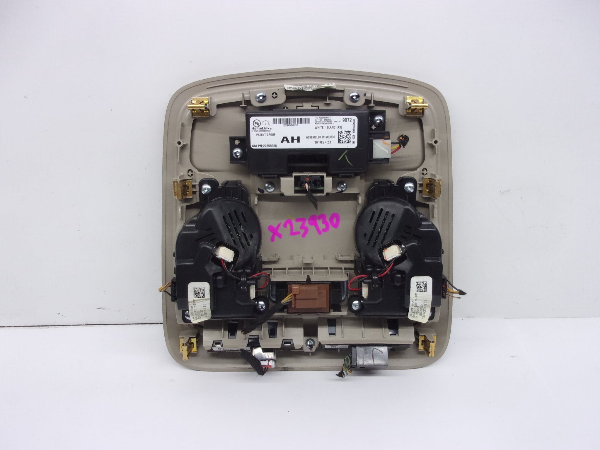Pre-Owned 2017-2019 Cadillac XTSize Tan Overhead Roof Center Console OEM (Good)