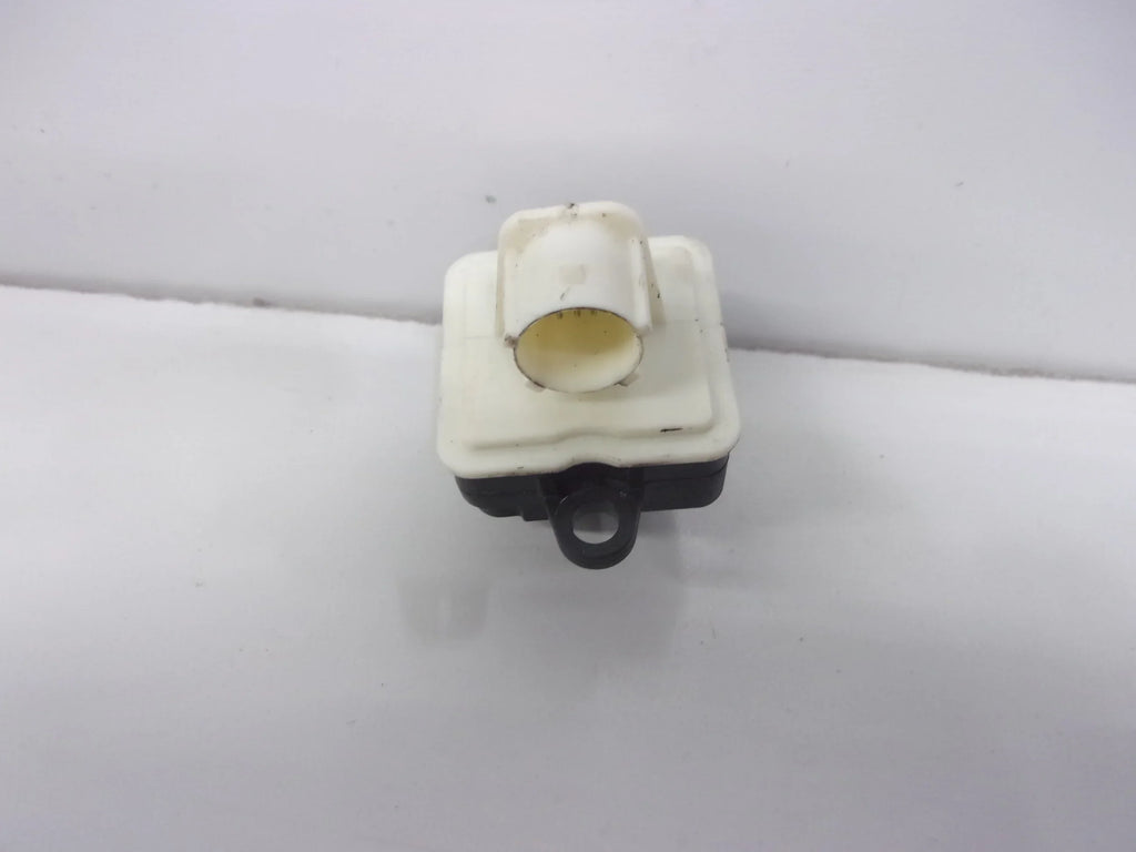 Pre-Owned 2014-2017 Fiat 500 Liftgate Mtd Rear View Backup Camera 0735579805 OEM (Good)