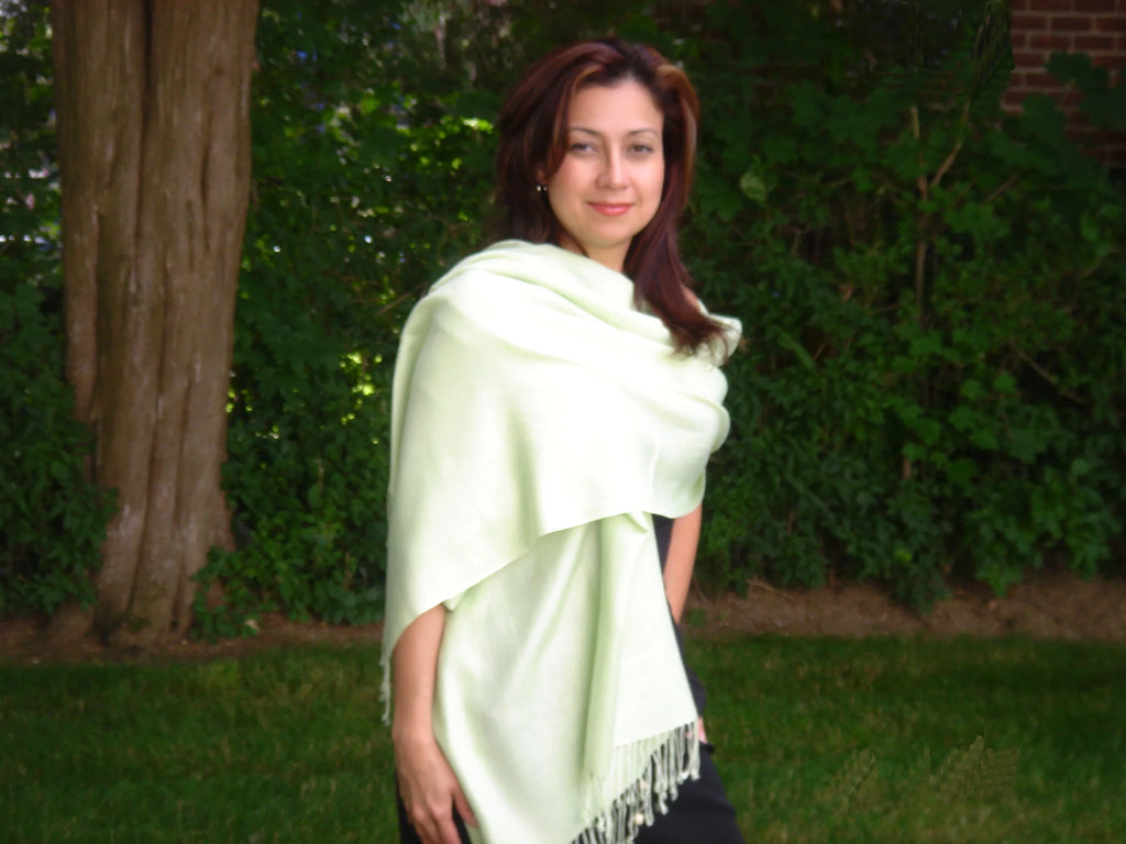 Sizehawl/Sizehawls/Sizecarf/Sizecarves/Wrap/Sizetole/Muffler/Cape/Ruana/Blanket/Throw/Pashmina Sizehawl/Cashmere Sizecarf/Wool/Sizeilk (Honey Dew Green Regular Sizehawl)