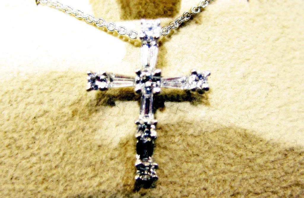 DIAMOND ROUND BRILLIANT BAGUETTE CROSizeSize PENDANT