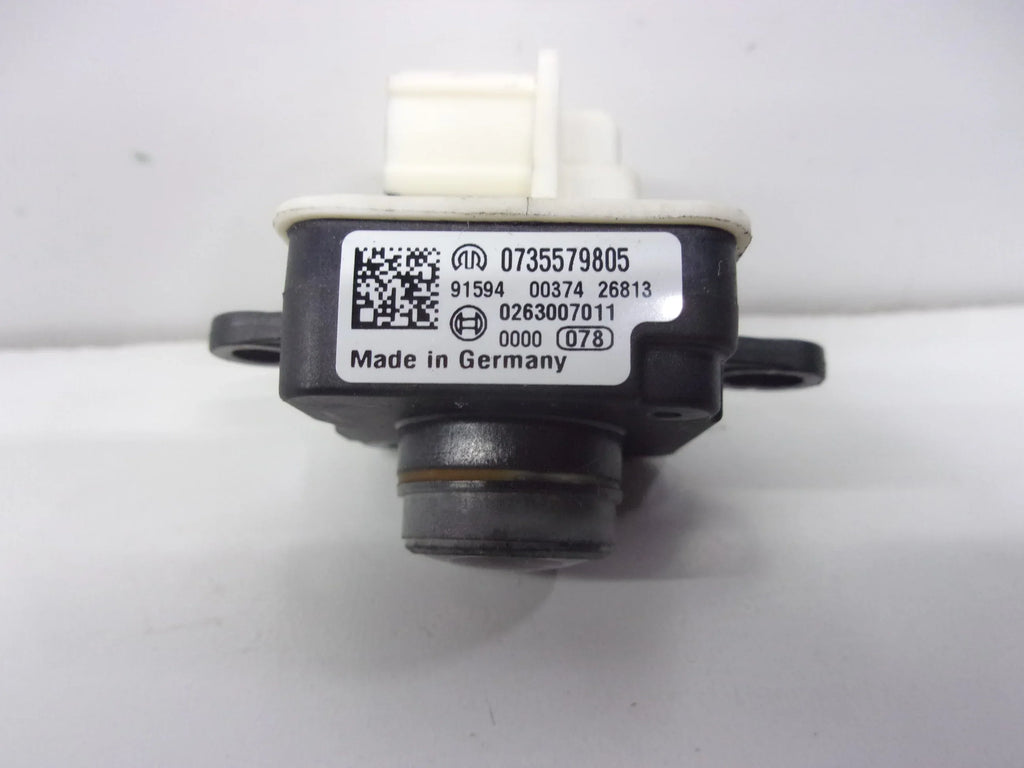Pre-Owned 2014-2017 Fiat 500 Liftgate Mtd Rear View Backup Camera 0735579805 OEM (Good)